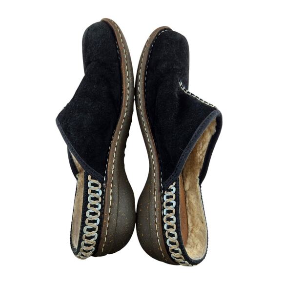 UGG Slip On Mules Clogs Womens 9 Black Suede Shearling Embroidered Bohemian Boho - Picture 7 of 10